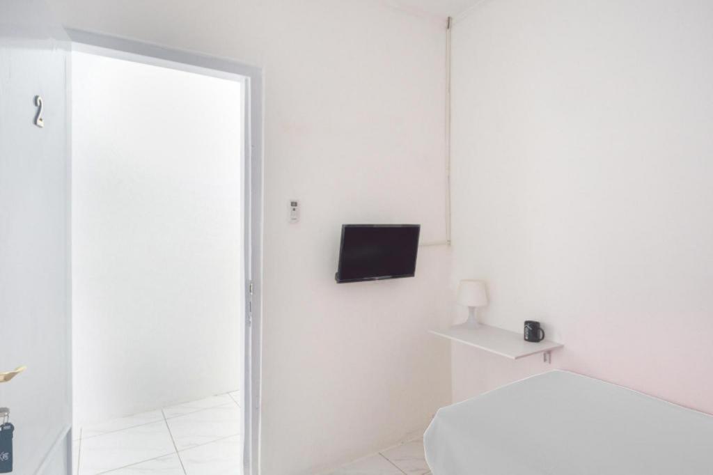 Hotel Oyo Life 3055 Rumah Enin 2*