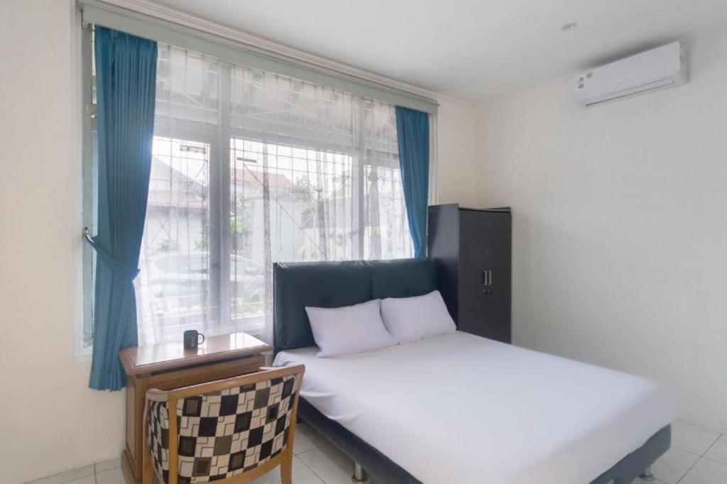 Oyo Life 3055 Rumah Enin Hotel Sanur (Bali)